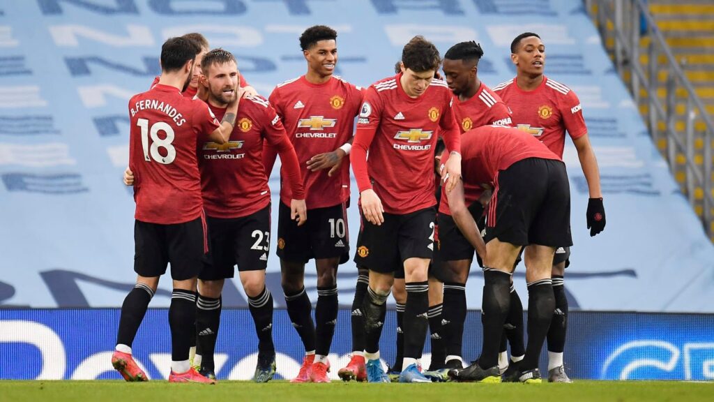 Manchester United put Man City to the sword 