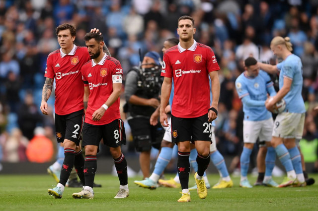 97406 city united manchester derby defeat bruno lindelof dalot